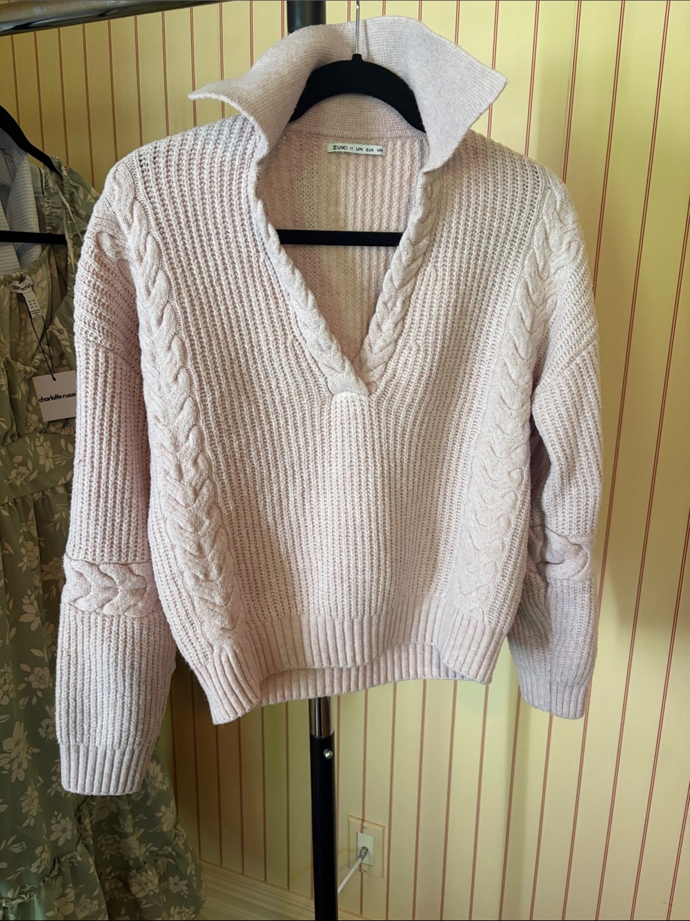 Zara Light Pink Cable V‑Neck Pullover Sweater